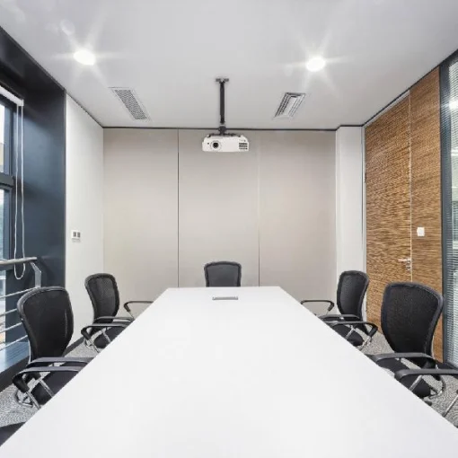 Cod. 991 Soporte para Proyector (pared o techo) / compatibilidad universal / Ajustable altura / Material acero>