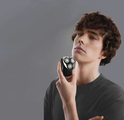 Cod. 1043 Afeitadora portátil Hyundai PHT-047 BK / 2W / 3D / Bat. 600 mAh / USB-C / Carga 1.5H / 8000 RPM / resistente al agua (IPX7)